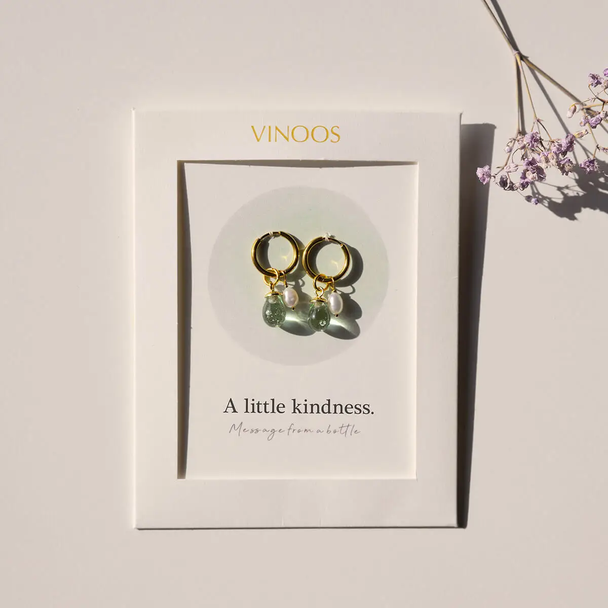 vinoos-ode-to-green-a-little-kindness-ohrringe-t-rkis-perle image 4