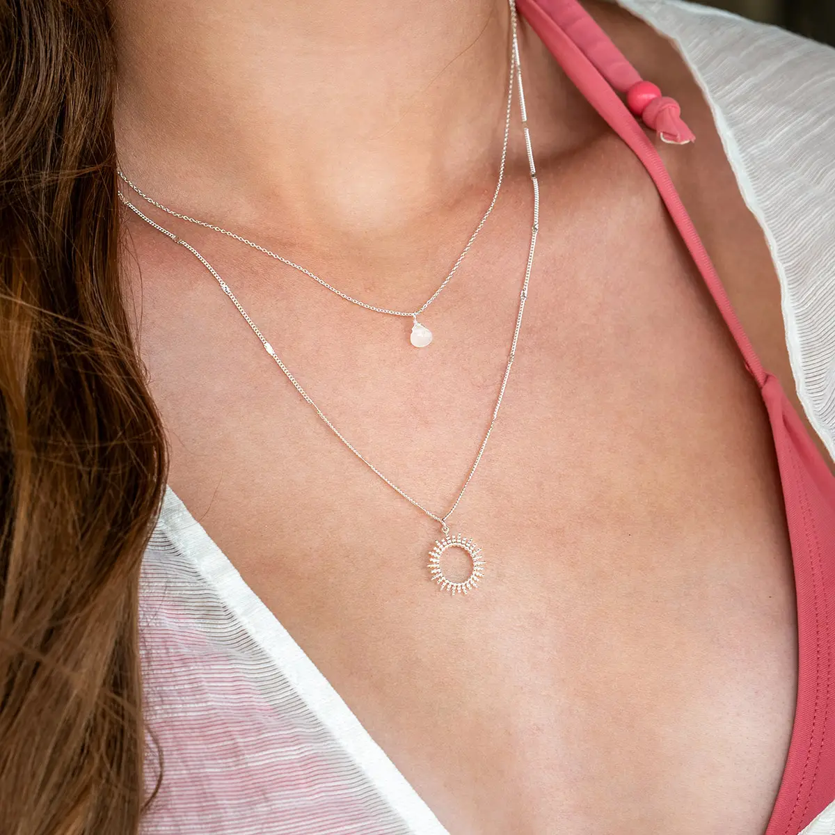 vinoos-colours-of-wine-kette-sonne-cr-me-cheers-to-you-beige image 3