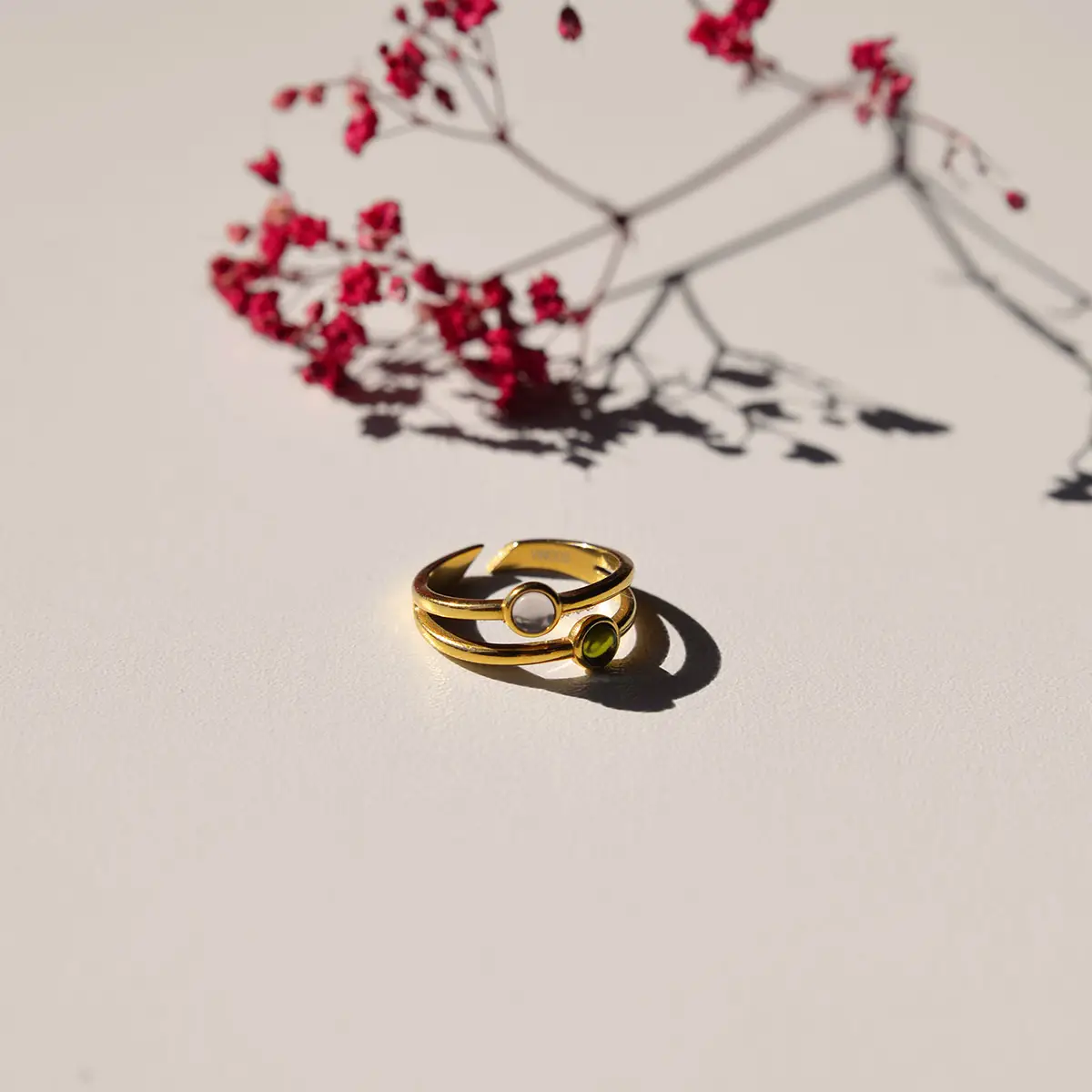 vinoos-ode-to-green-doppel-gold-ring-rosa-gr-n-stein image 1