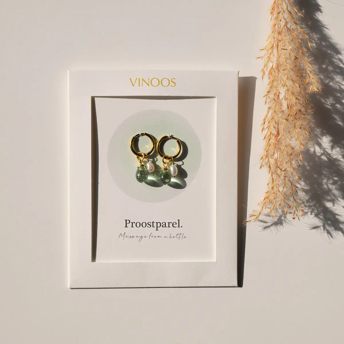 vinoos-ode-to-green-proostparel-ohrringe-t-rkis-perle-glas image 4