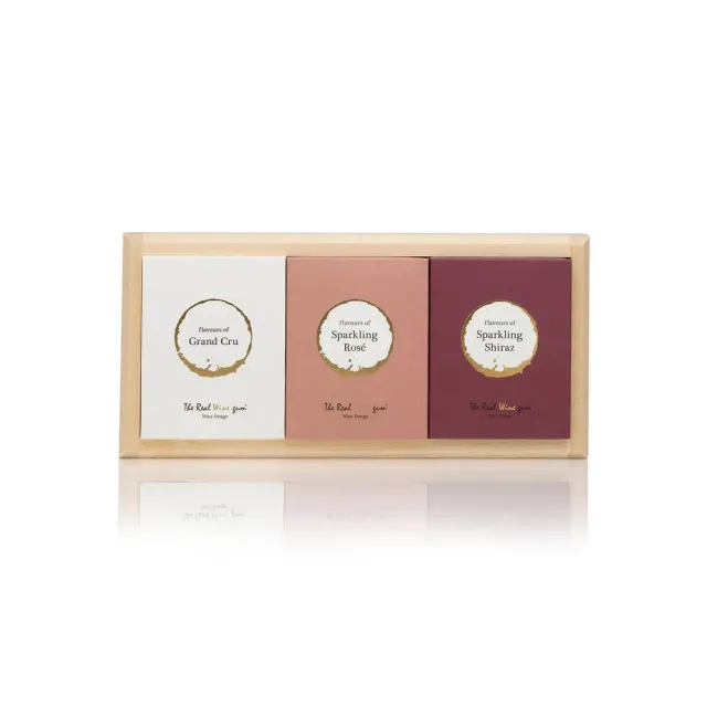 vinoos-the-real-wine-gum-trio-deluxe-on-wood-weingummi-set-vegan image 1