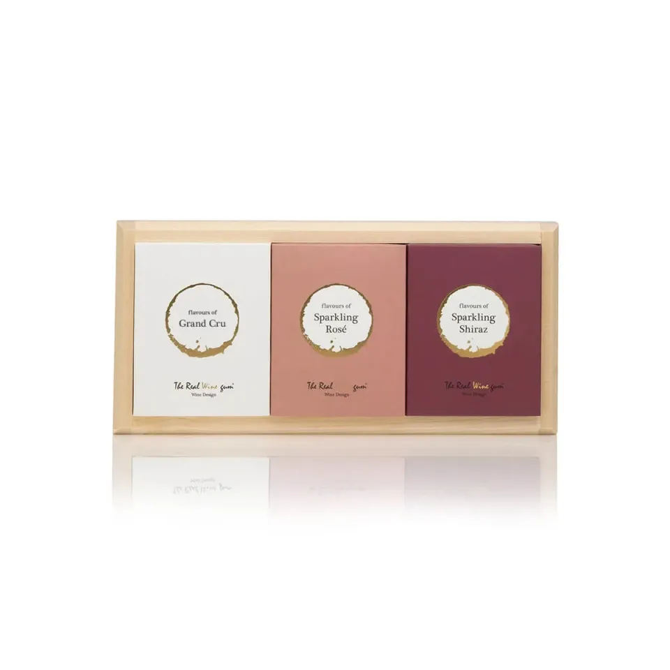 vinoos-the-real-wine-gum-trio-deluxe-on-wood-weingummi-set-vegan image 1