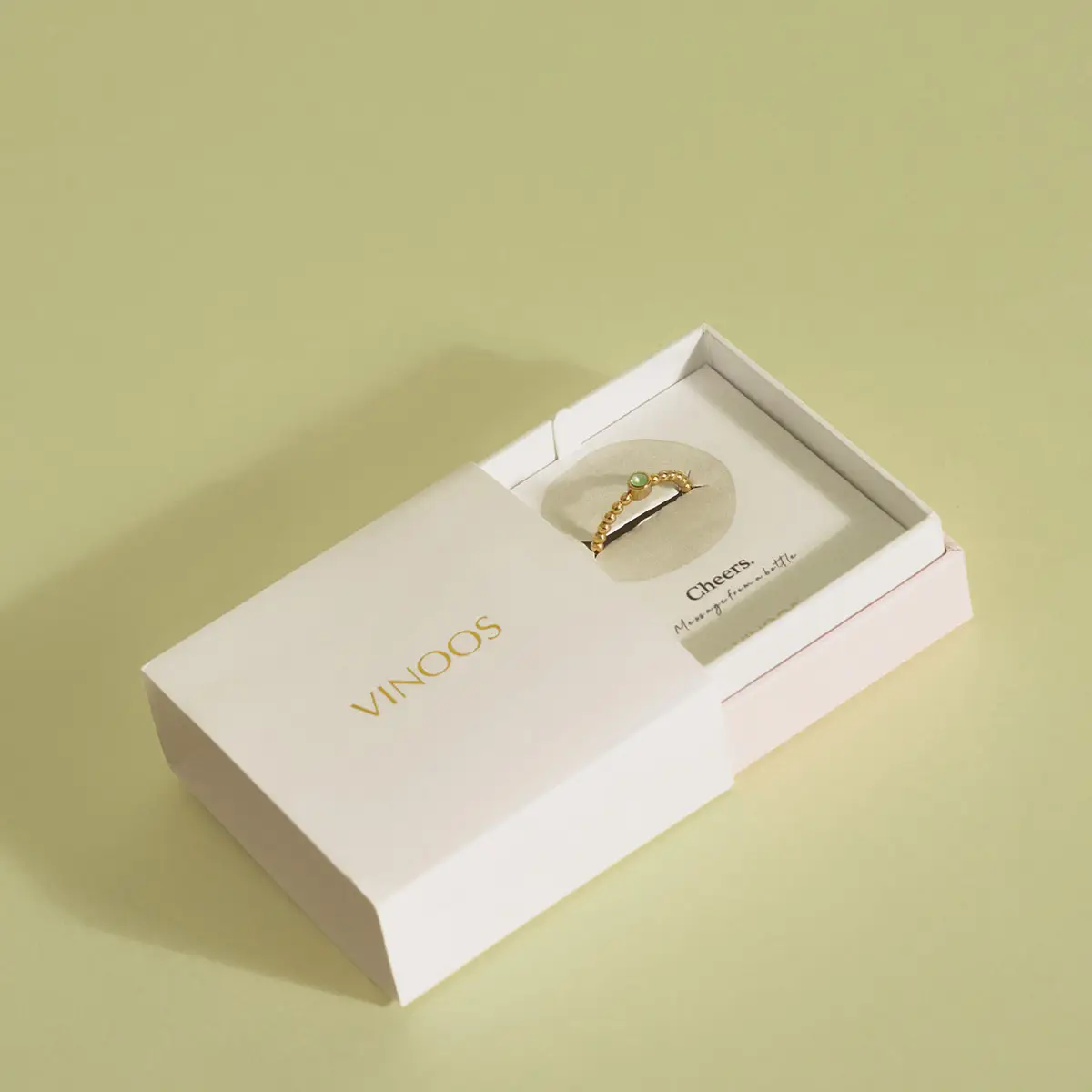 vinoos-colours-of-wine-ring-gold-gr-n-goldring-gr-ner-stein-gleichgewicht image 1