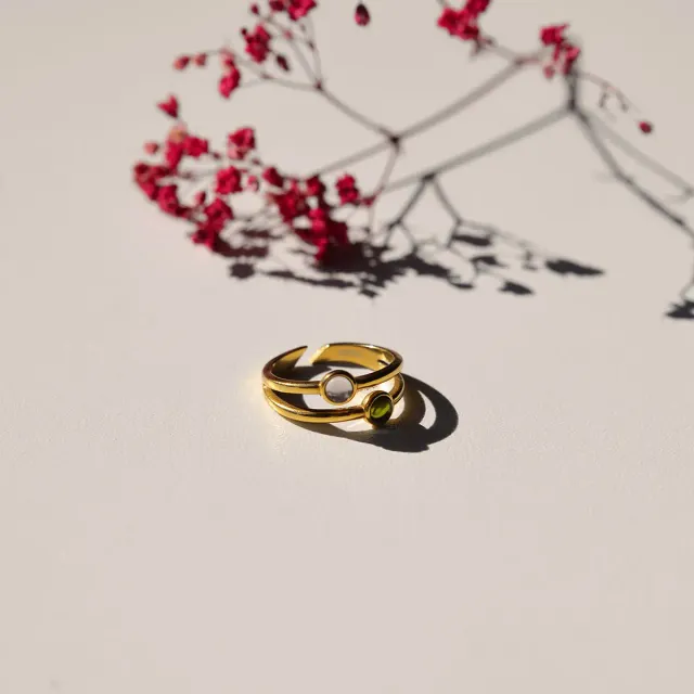 vinoos-ode-to-green-doppel-gold-ring-rosa-gr-n-stein image 1