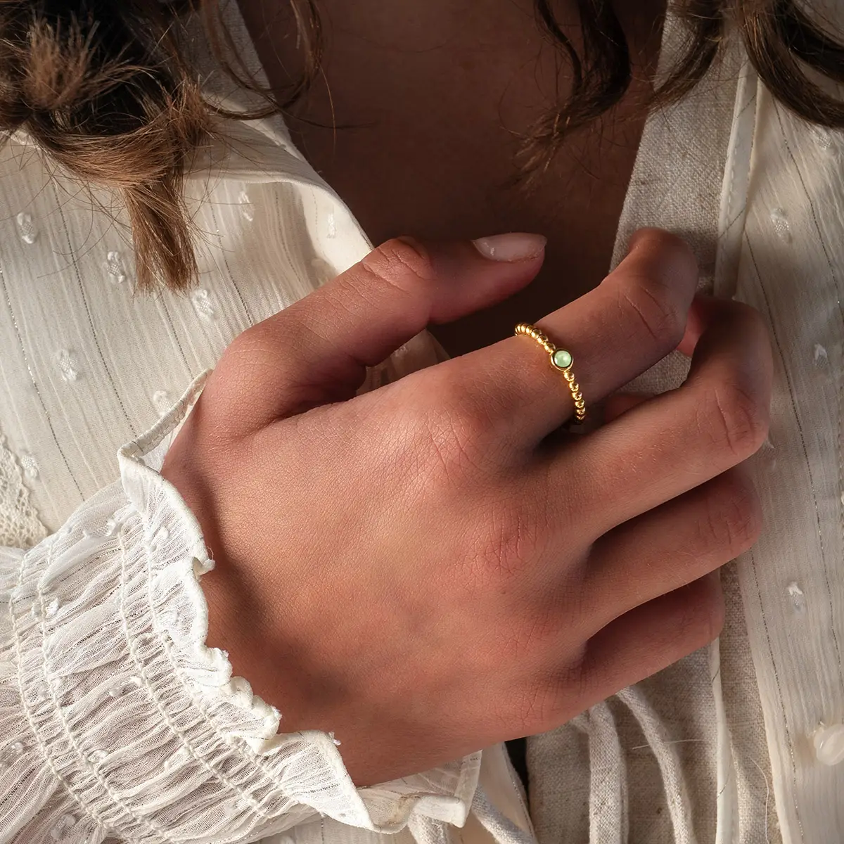 vinoos-colours-of-wine-ring-gold-gr-n-goldring-gr-ner-stein-gleichgewicht image 3