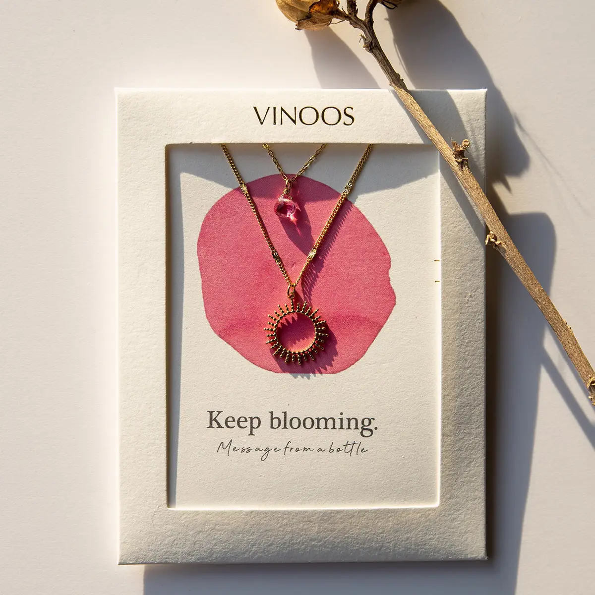 vinoos-colours-of-wine-keep-blooming-kette-fuchsia-sonne image 3
