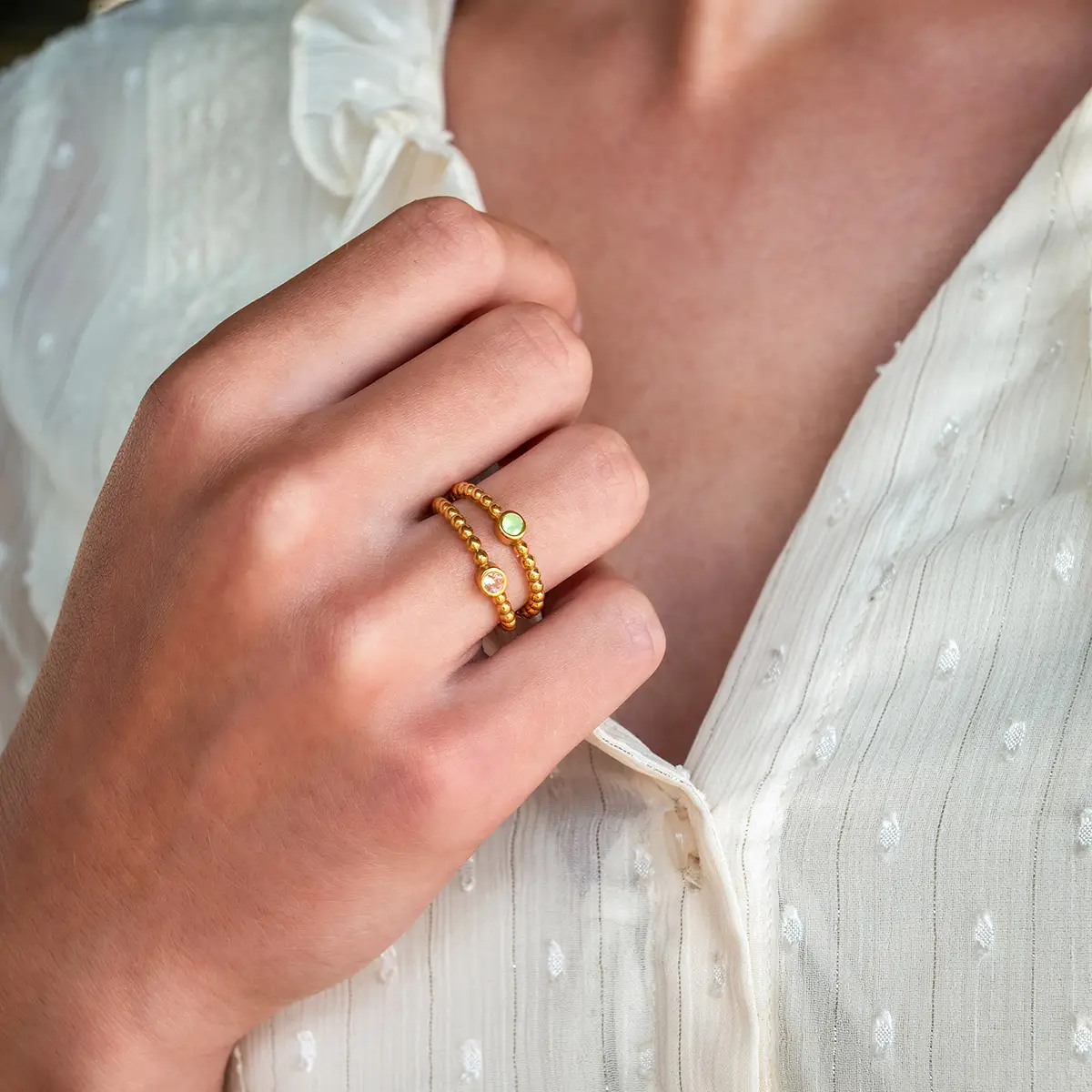 vinoos-colours-of-wine-ring-gold-gr-n-goldring-gr-ner-stein-gleichgewicht image 6